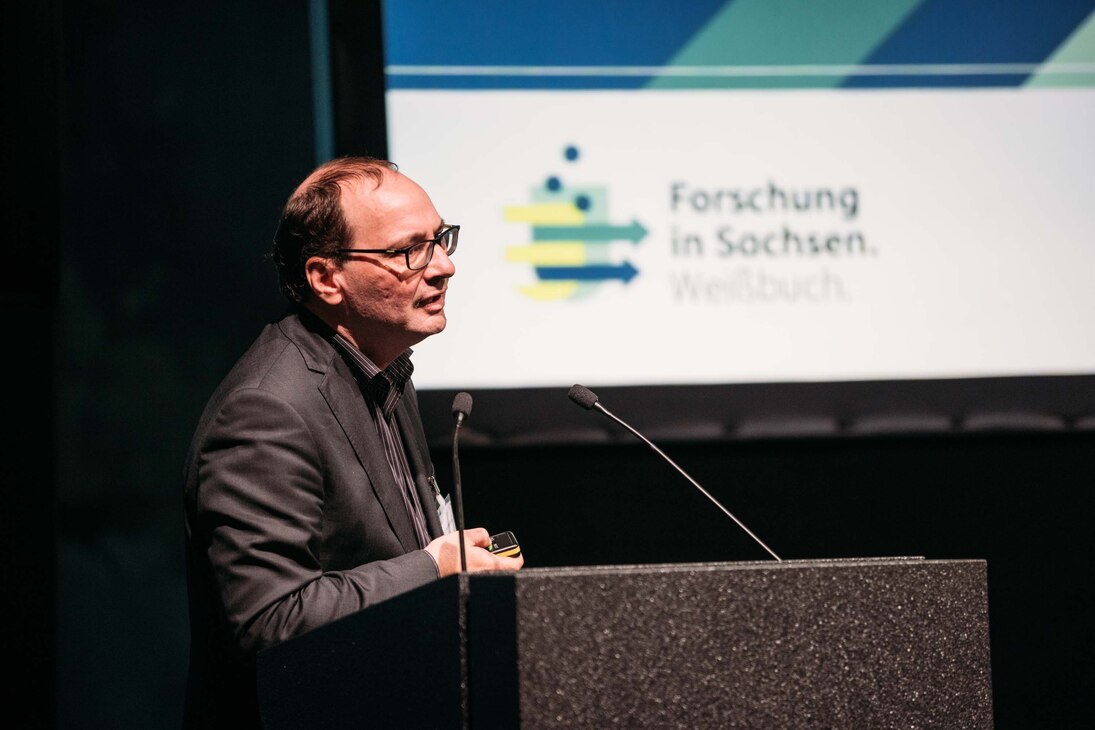 Prof. Dr. Gerik Scheuermann, Universität Leipzig, am Rednerpult