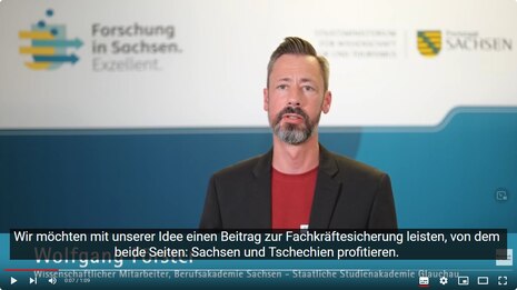 Wolfgang Foerster bei seinem Vortrag