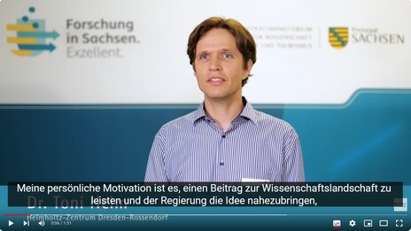 Dr. Toni Helm bei seinem Vortrag